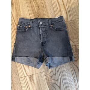 Levi's Wedgie Short, Black Denim, Womens SIze 26, 3 in inseam